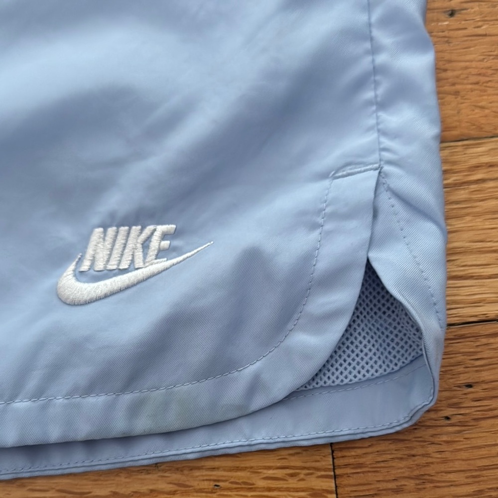 Nike Blue shorts Lightweight Elastic Fit - Picture 12 of 12